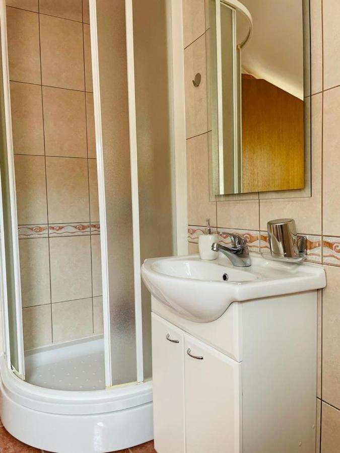 Apartman Mona Mostar Buitenkant foto