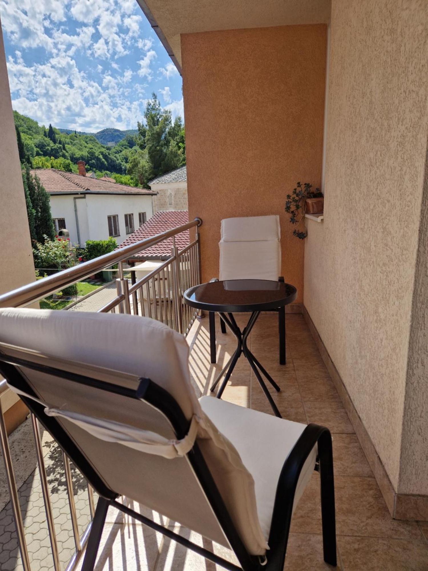Apartman Mona Mostar Buitenkant foto