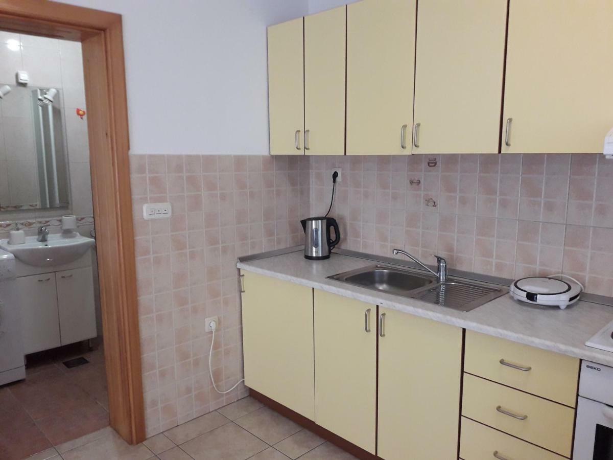 Apartman Mona Mostar Buitenkant foto